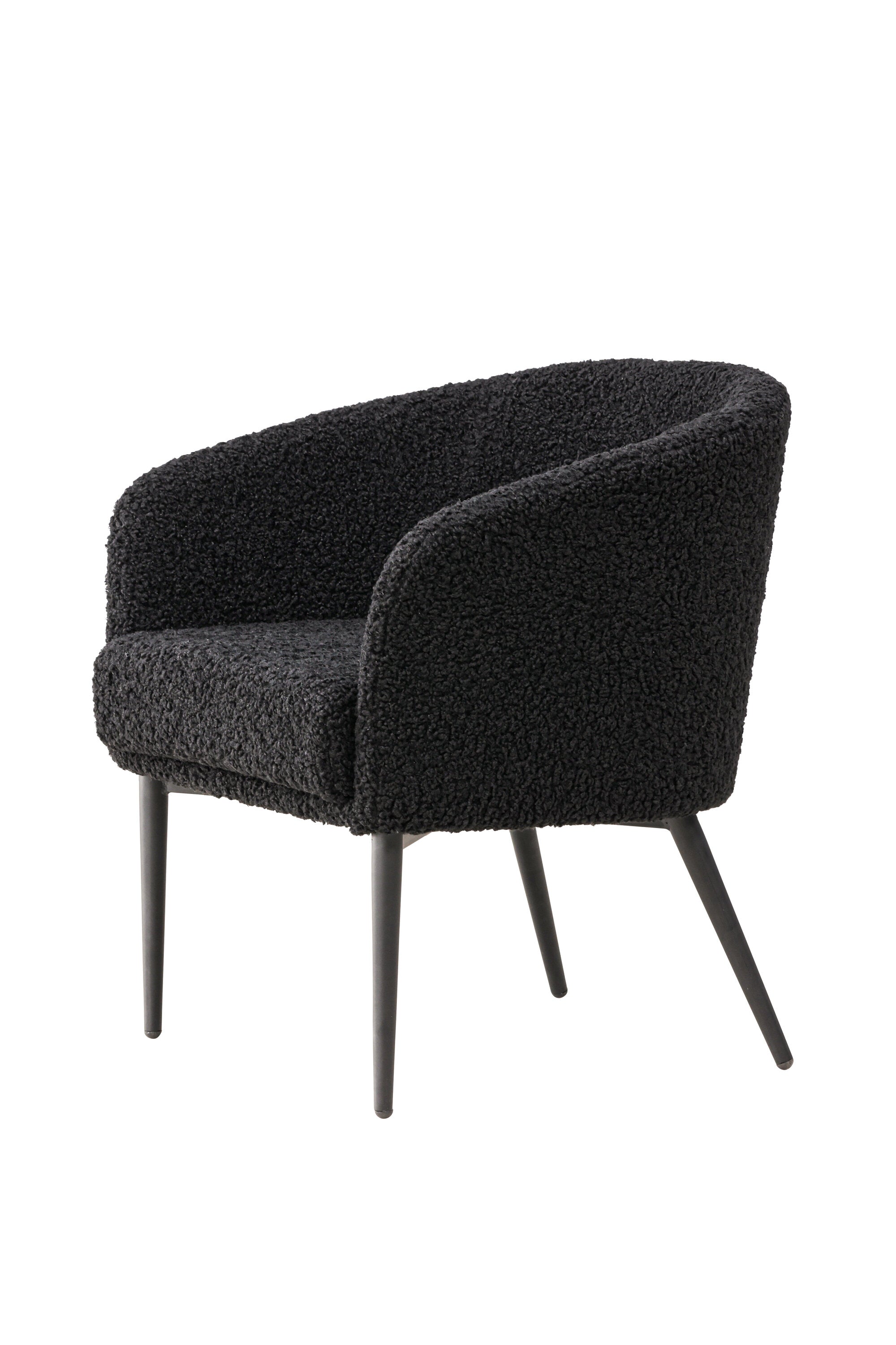 Der Fluffy Sessel von Venture Home: Kuscheliges Teddy-Material trifft auf modernes Design mit schwarzem Metallgestell.