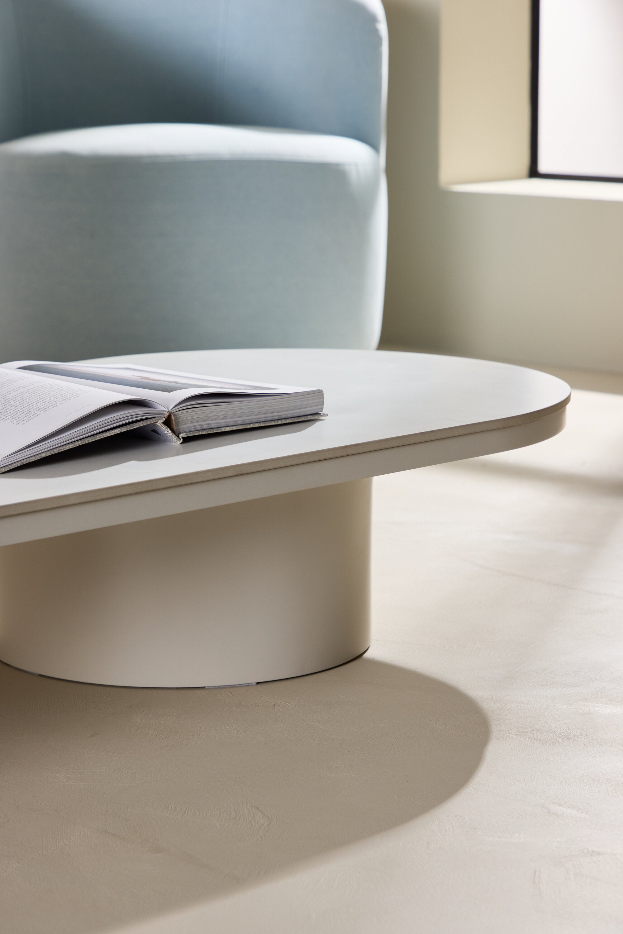 Narvik Sofatisch in Beige präsentiert im Onlineshop von KAQTU Design AG. Beistelltisch ist von Venture Home