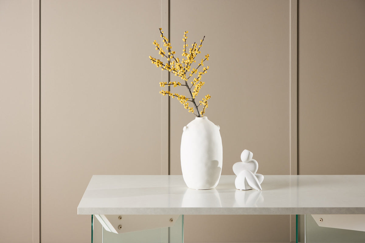 Ester Sofatisch in White präsentiert im Onlineshop von KAQTU Design AG. Beistelltisch ist von Venture Home