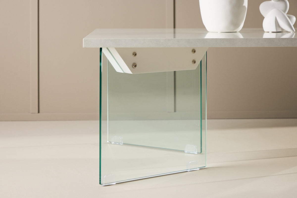 Ester Sofatisch in White präsentiert im Onlineshop von KAQTU Design AG. Beistelltisch ist von Venture Home