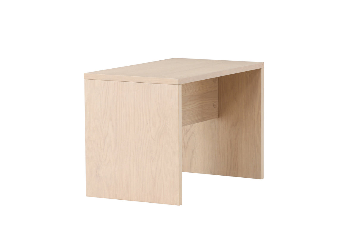 Juni Sofatisch in Whitewash präsentiert im Onlineshop von KAQTU Design AG. Beistelltisch ist von Venture Home