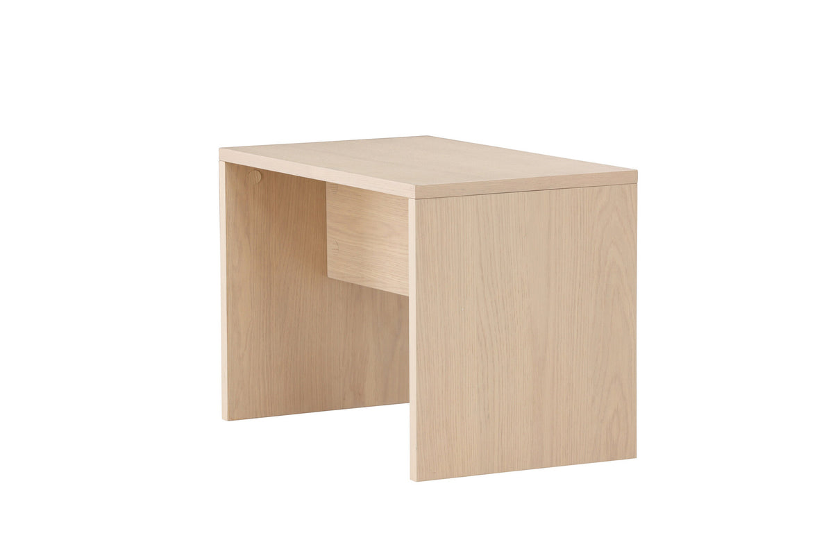 Juni Sofatisch in Whitewash präsentiert im Onlineshop von KAQTU Design AG. Beistelltisch ist von Venture Home