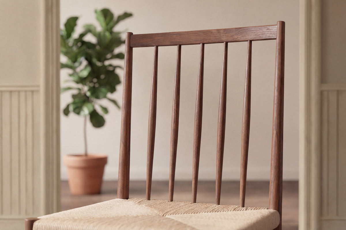 Enes Esszimmerstuhl in Mokka präsentiert im Onlineshop von KAQTU Design AG. Stuhl ist von Venture Home