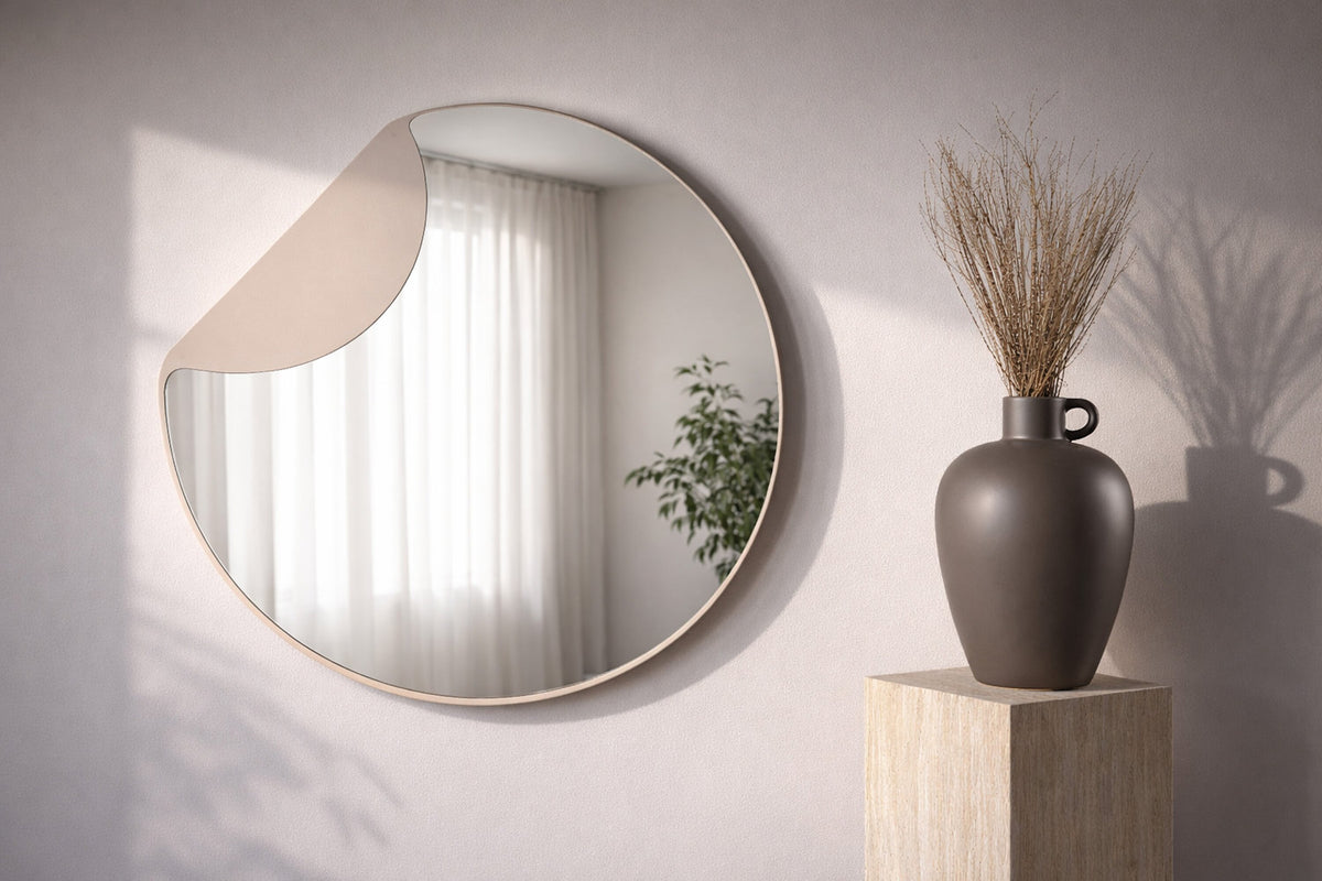 Mui Kleiner Spiegel in Klar präsentiert im Onlineshop von KAQTU Design AG. Spiegel ist von Venture Home