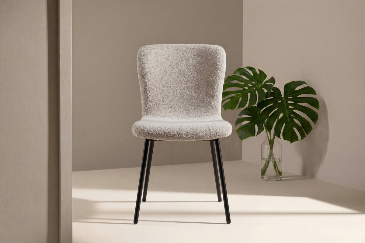 Linus Esszimmerstuhl in Beige präsentiert im Onlineshop von KAQTU Design AG. Stuhl ist von Venture Home