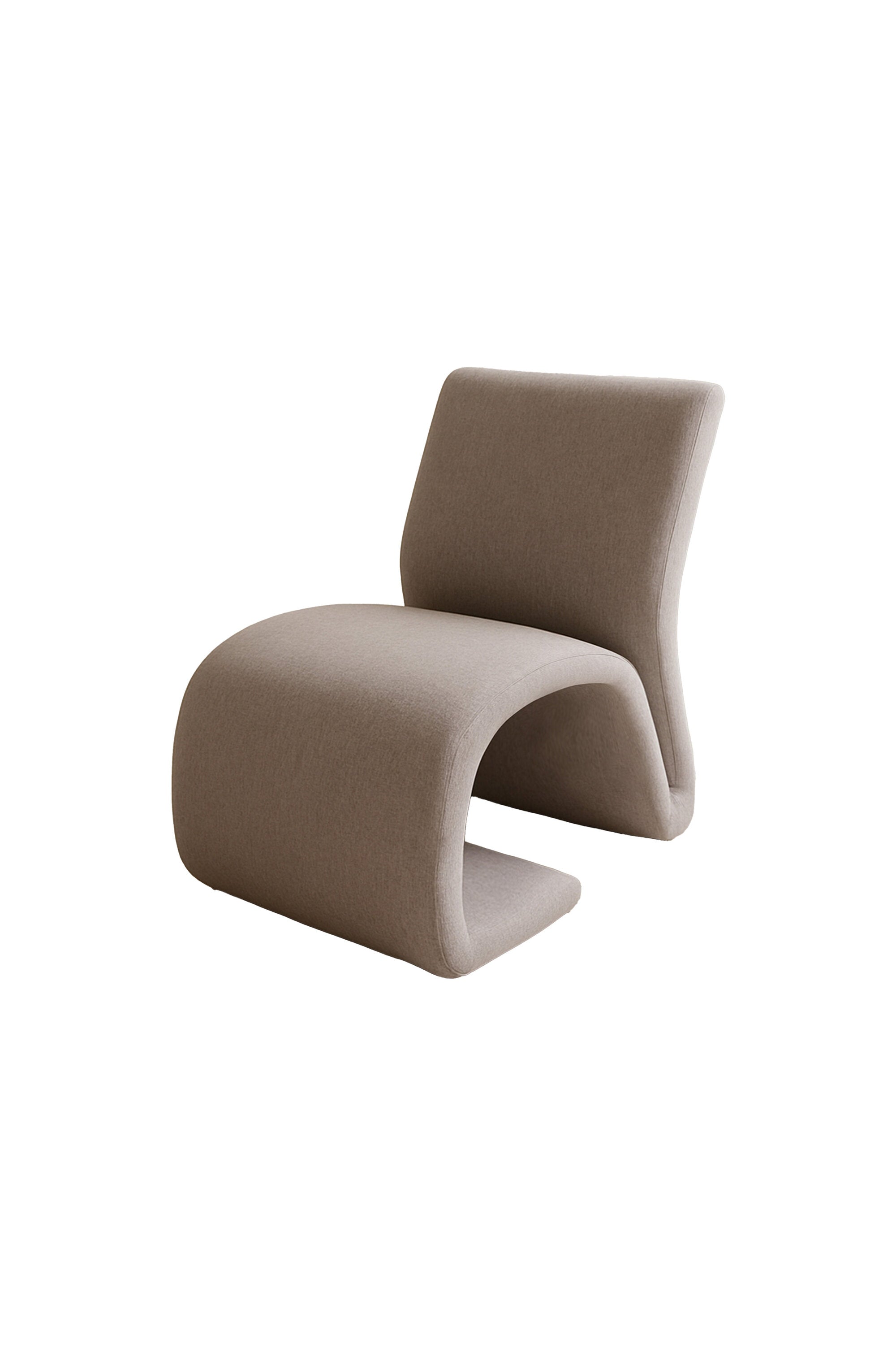 Rulls Sessel in Braun präsentiert im Onlineshop von KAQTU Design AG. Sessel ist von Venture Home