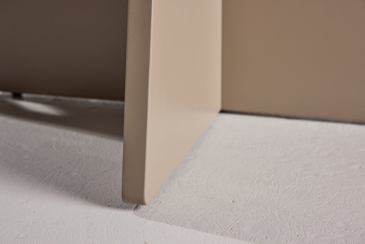 Bootcut Rund-Esstisch in Beige präsentiert im Onlineshop von KAQTU Design AG. Esstisch ist von Venture Home
