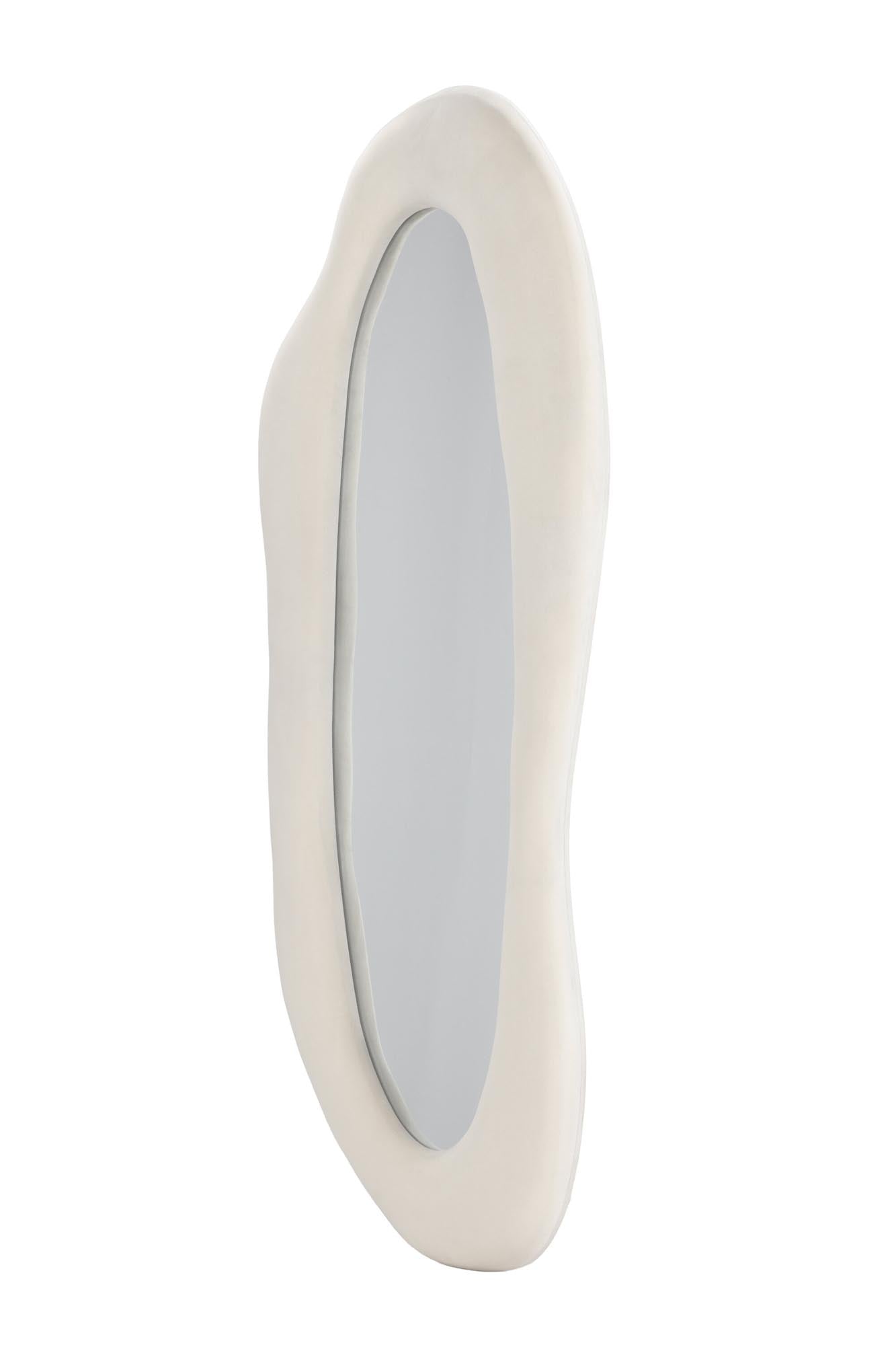 Louiseville Spiegel in Beige präsentiert im Onlineshop von KAQTU Design AG. Standspiegel ist von Venture Home