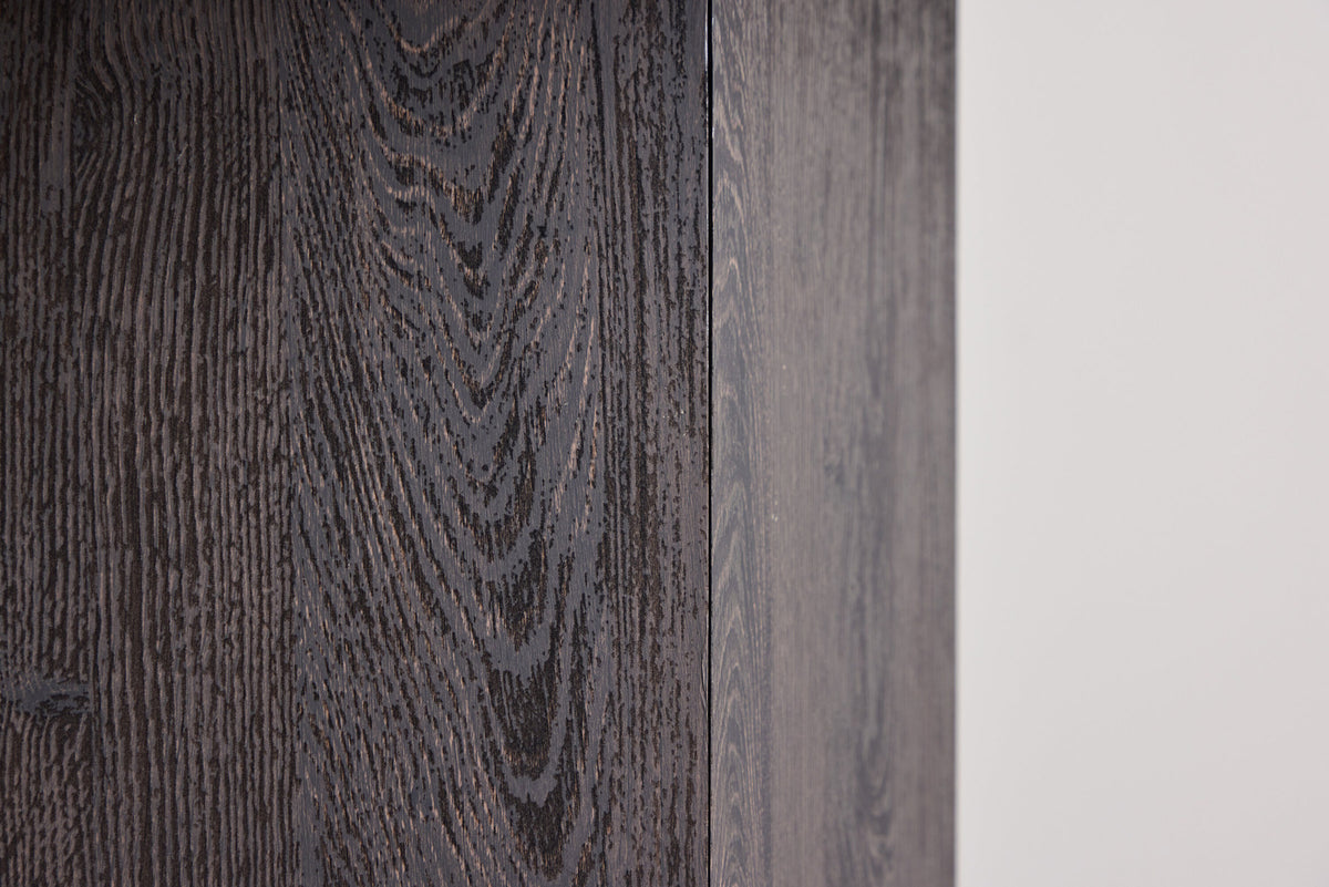 Tekla Esstisch rund in Schwarz präsentiert im Onlineshop von KAQTU Design AG. Esstisch ist von Venture Home