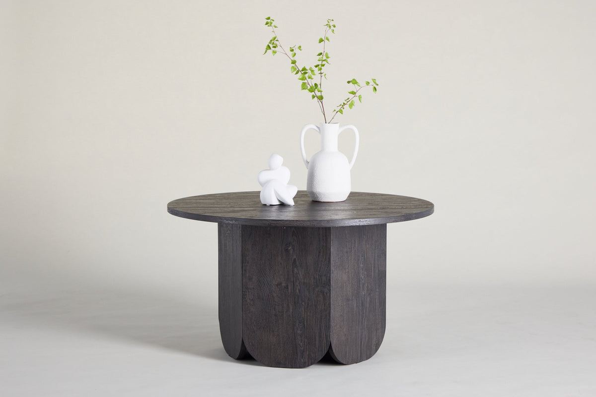 Tekla Sofatisch in Schwarz präsentiert im Onlineshop von KAQTU Design AG. Beistelltisch ist von Venture Home