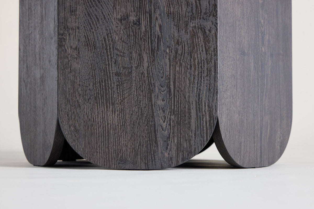 Tekla Sofatisch in Schwarz präsentiert im Onlineshop von KAQTU Design AG. Beistelltisch ist von Venture Home