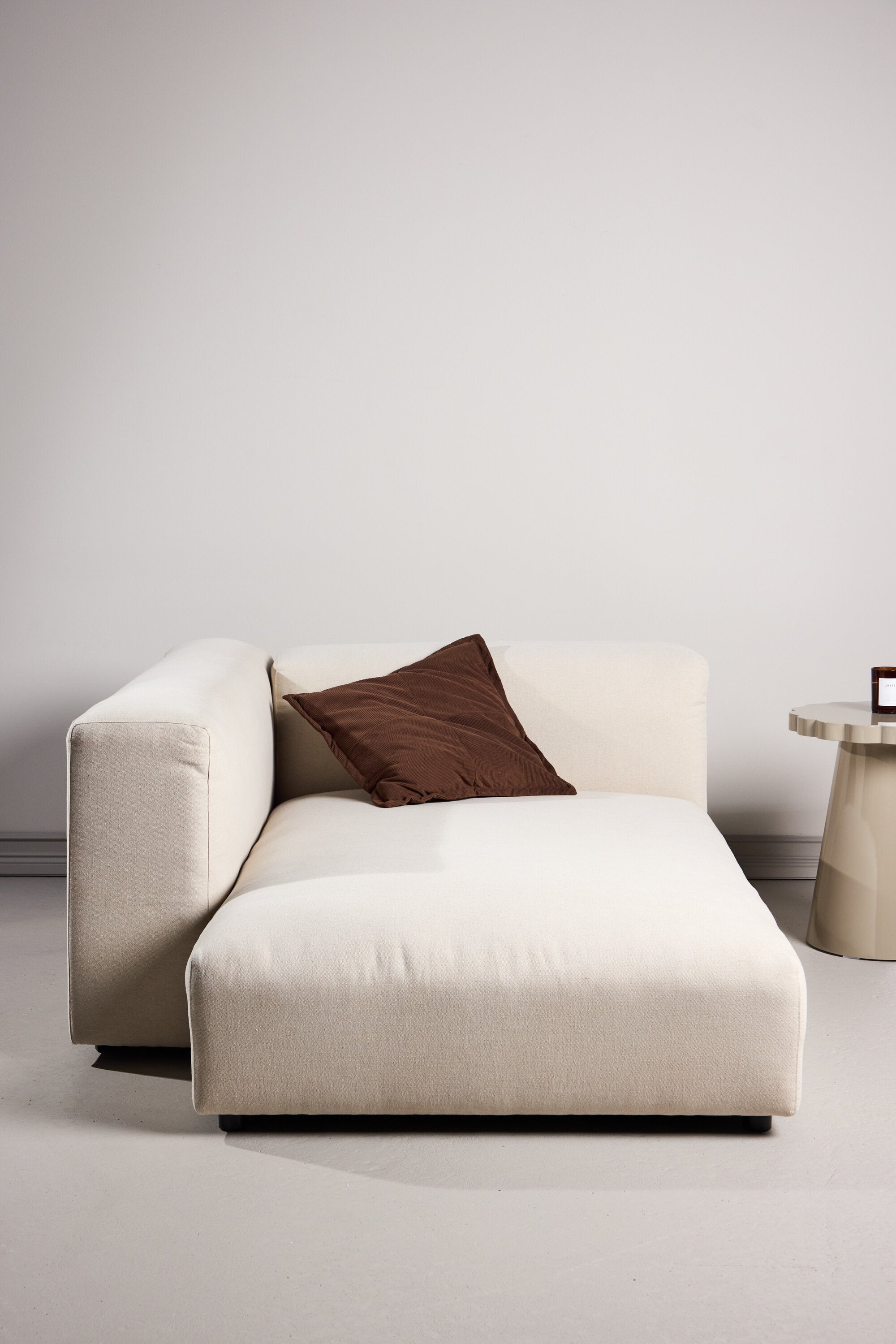 Mavi Sofamodule in Beige präsentiert im Onlineshop von KAQTU Design AG. Lounge Sofa ist von Vind