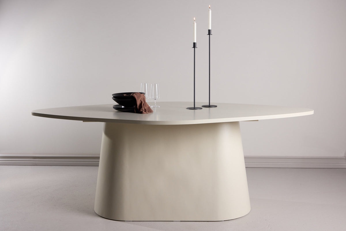 Diamond Oval Esstisch in Beige präsentiert im Onlineshop von KAQTU Design AG. Esstisch ist von Vind