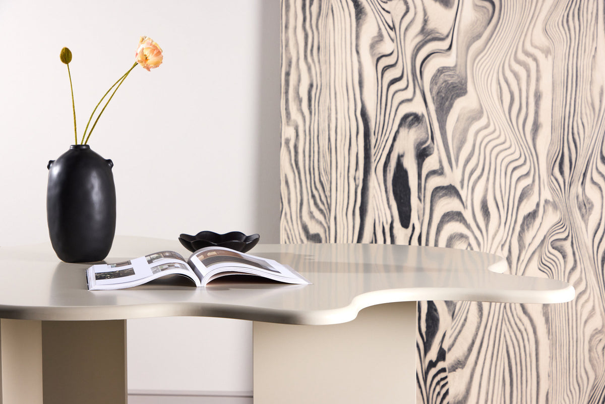 Flower Oval Esstisch in Beige präsentiert im Onlineshop von KAQTU Design AG. Esstisch ist von Vind