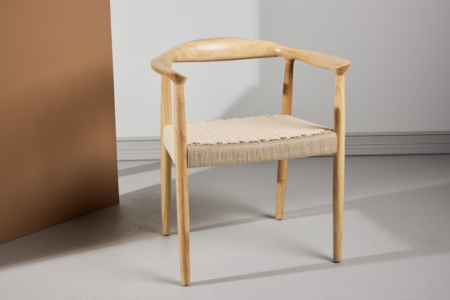 Lovön Esszimmerstuhl in Weisswäsche präsentiert im Onlineshop von KAQTU Design AG. Stuhl ist von Vind