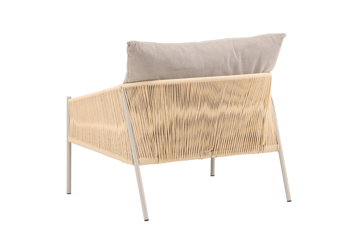 Louie Sessel in Beige präsentiert im Onlineshop von KAQTU Design AG. Sessel mit Armlehnen ist von Vind
