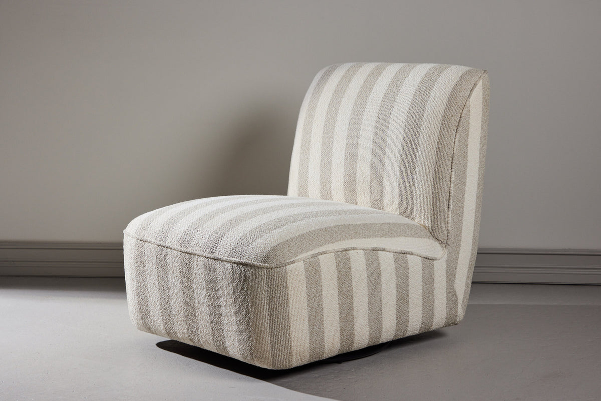 My Loungestuhl in Beige präsentiert im Onlineshop von KAQTU Design AG. Sessel ist von Venture Home