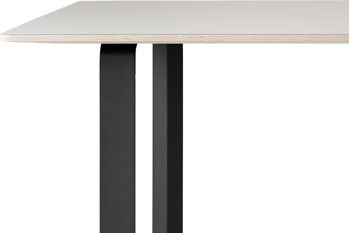 70/70 Tisch in Grau / Schwarz präsentiert im Onlineshop von KAQTU Design AG. Esstisch ist von Muuto