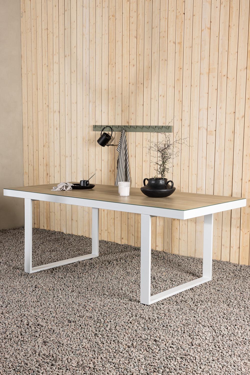 Merlo Gartentisch rechteckig in Weiss präsentiert im Onlineshop von KAQTU Design AG. Gartentisch ist von Venture Home