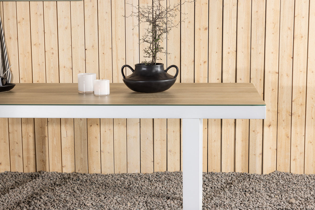 Merlo Gartentisch rechteckig in Weiss präsentiert im Onlineshop von KAQTU Design AG. Gartentisch ist von Venture Home