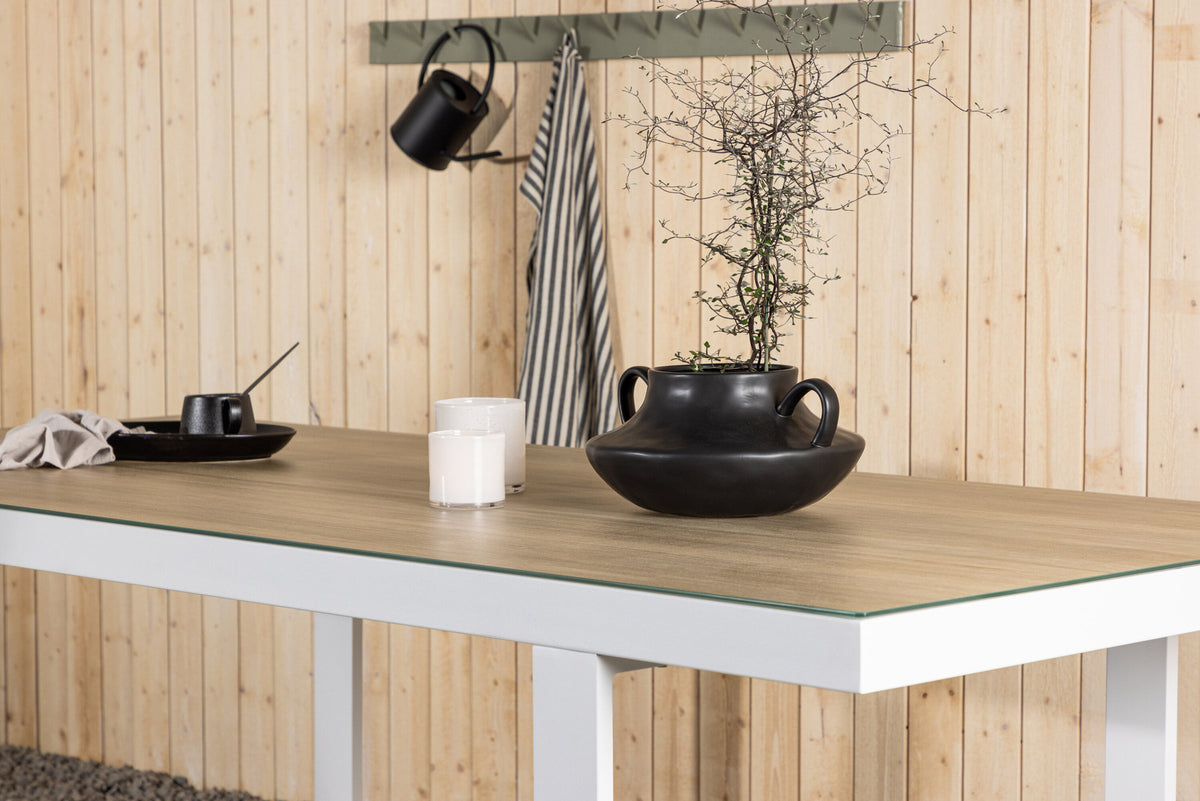 Merlo Gartentisch rechteckig in Weiss präsentiert im Onlineshop von KAQTU Design AG. Gartentisch ist von Venture Home