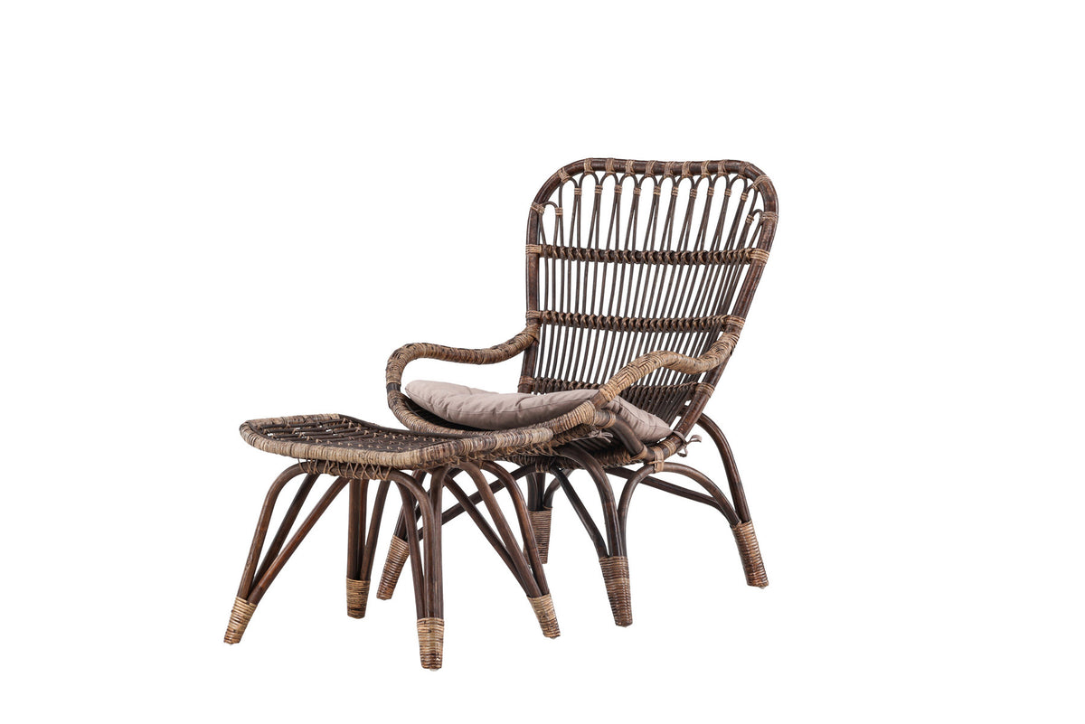 Ella Lounge Stuhl in Dark Walnut präsentiert im Onlineshop von KAQTU Design AG. Outdoor-Sessel ist von Venture Home