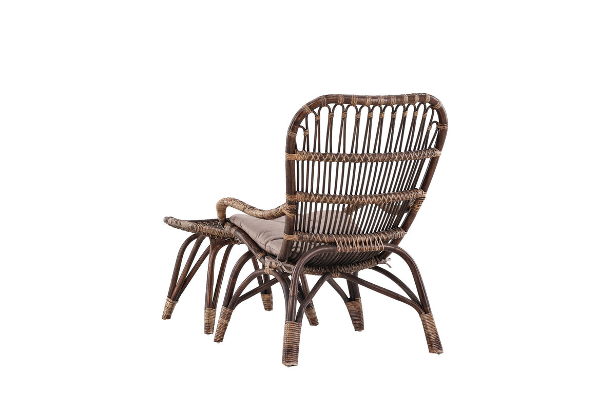 Ella Lounge Stuhl in Dark Walnut präsentiert im Onlineshop von KAQTU Design AG. Outdoor-Sessel ist von Venture Home