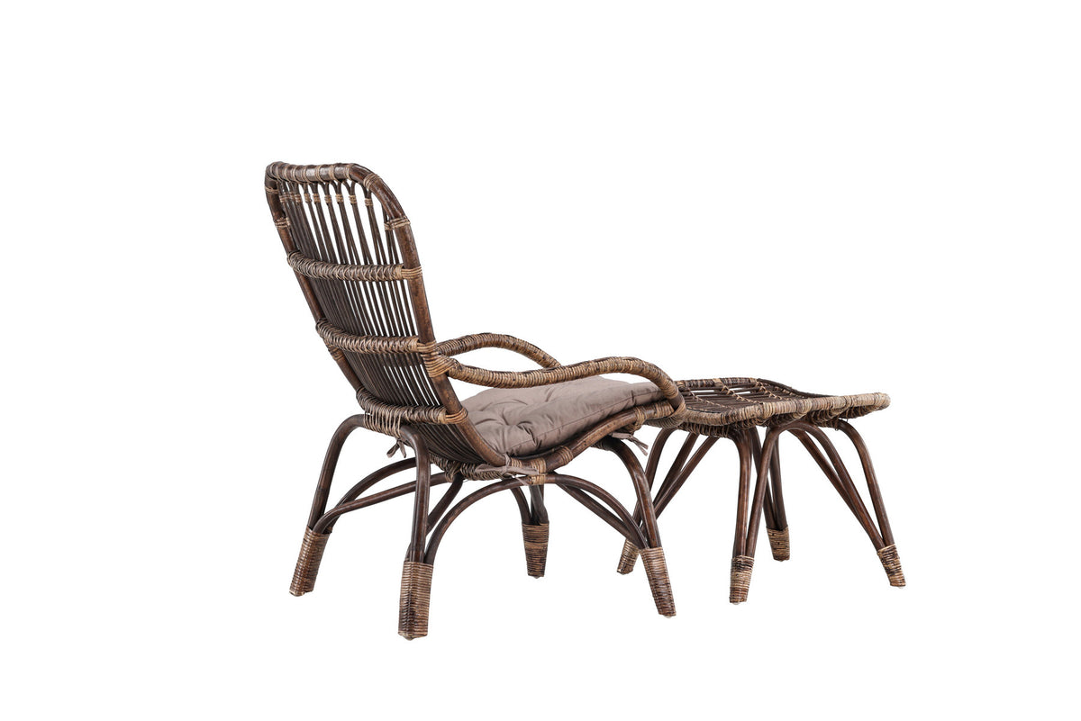 Ella Lounge Stuhl in Dark Walnut präsentiert im Onlineshop von KAQTU Design AG. Outdoor-Sessel ist von Venture Home