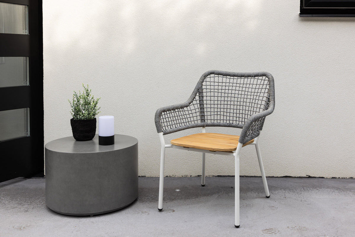 Amora Lounge Stuhl in Grau präsentiert im Onlineshop von KAQTU Design AG. Outdoor-Sessel ist von Venture Home
