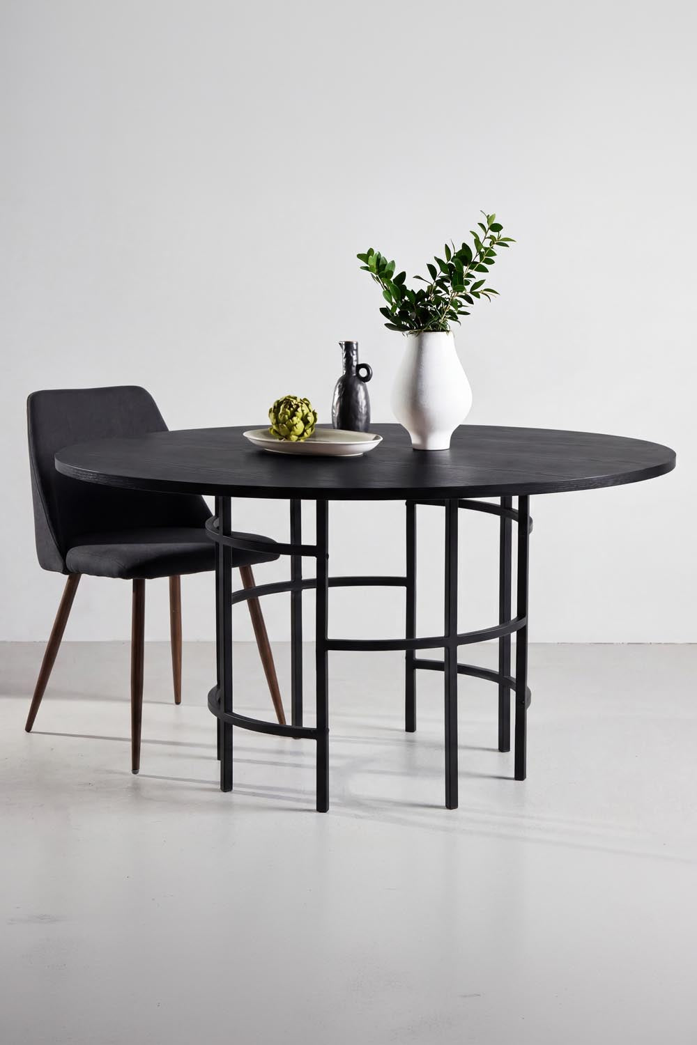 Copenhagen Round Esstisch in Schwarz präsentiert im Onlineshop von KAQTU Design AG. Gartentisch ist von Venture Home