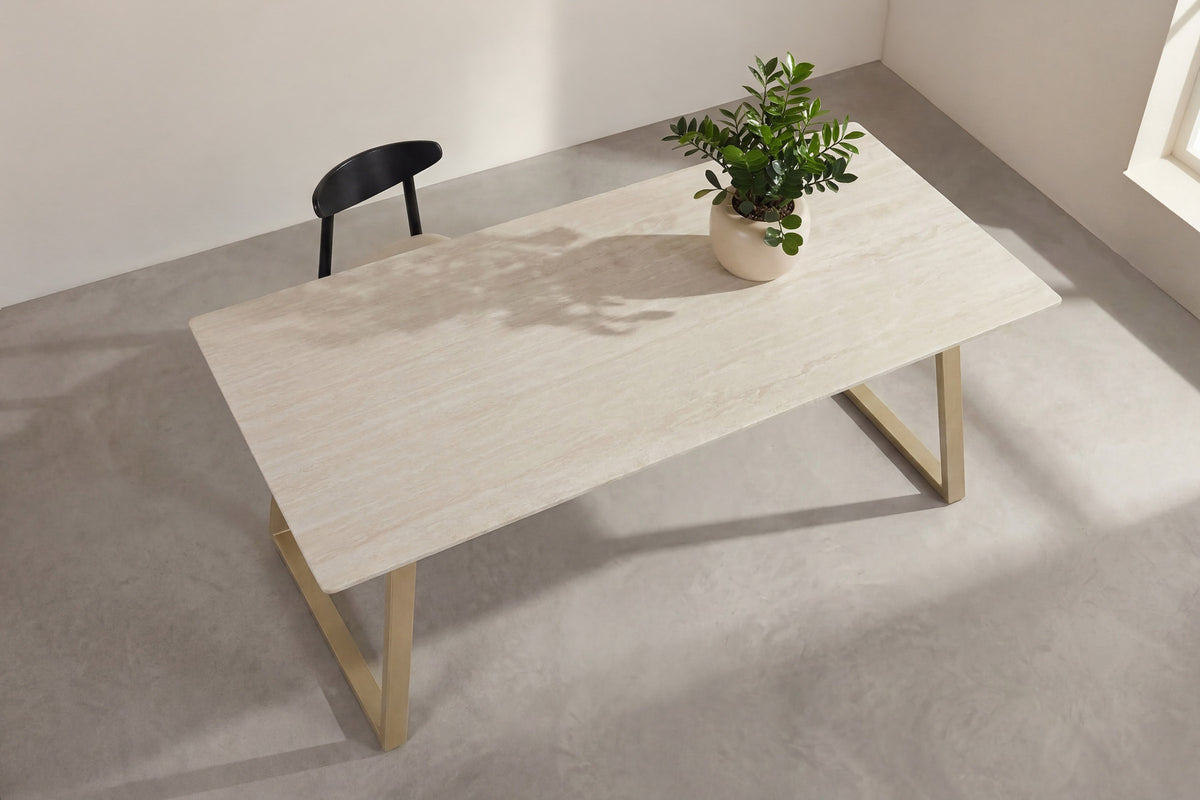 Estelle Rechteckiger Esstisch in Beige präsentiert im Onlineshop von KAQTU Design AG. Esstisch ist von Venture Home
