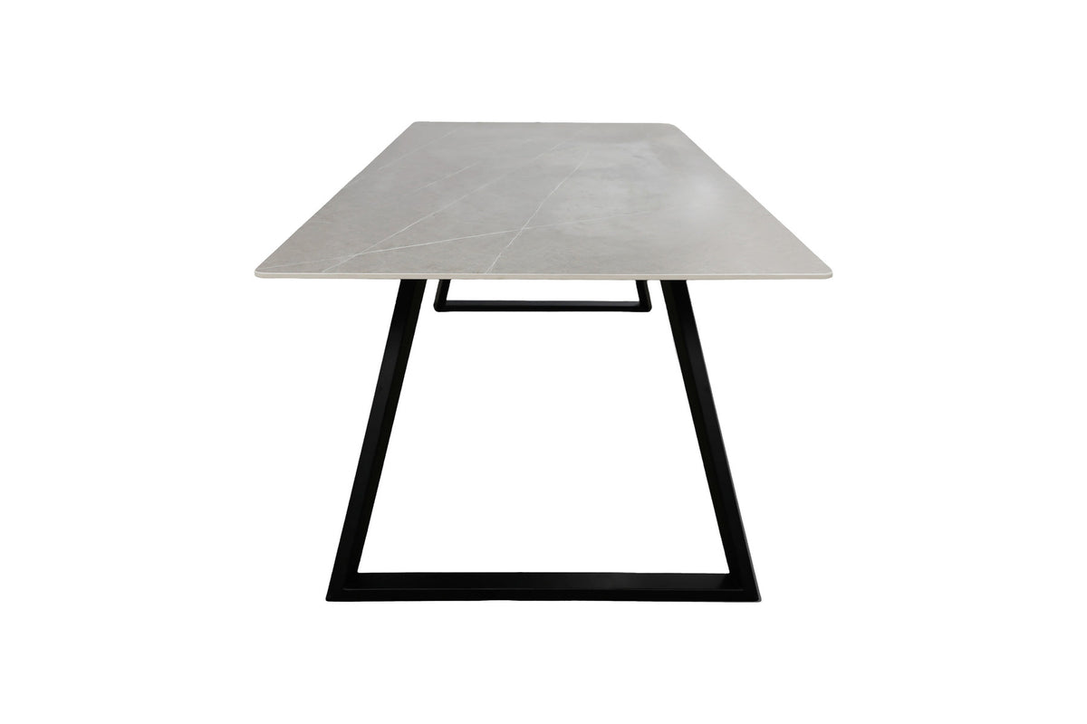 Estelle Rechteckiger Esstisch in Dunkelgrau präsentiert im Onlineshop von KAQTU Design AG. Esstisch ist von Venture Home