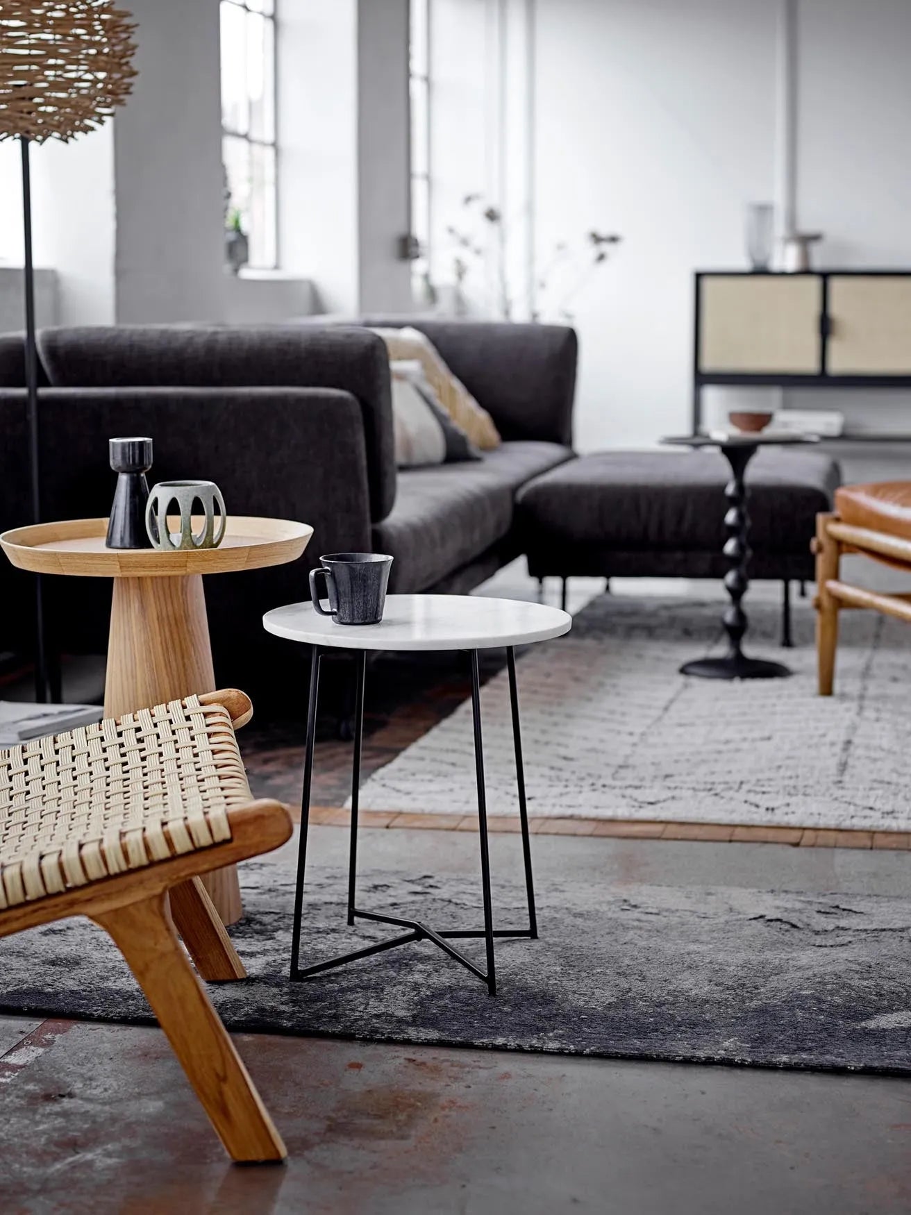 Der Oiva Teppich von Bloomingville: Eleganz und Komfort aus atmungsaktiver Baumwolle für jeden Raum.