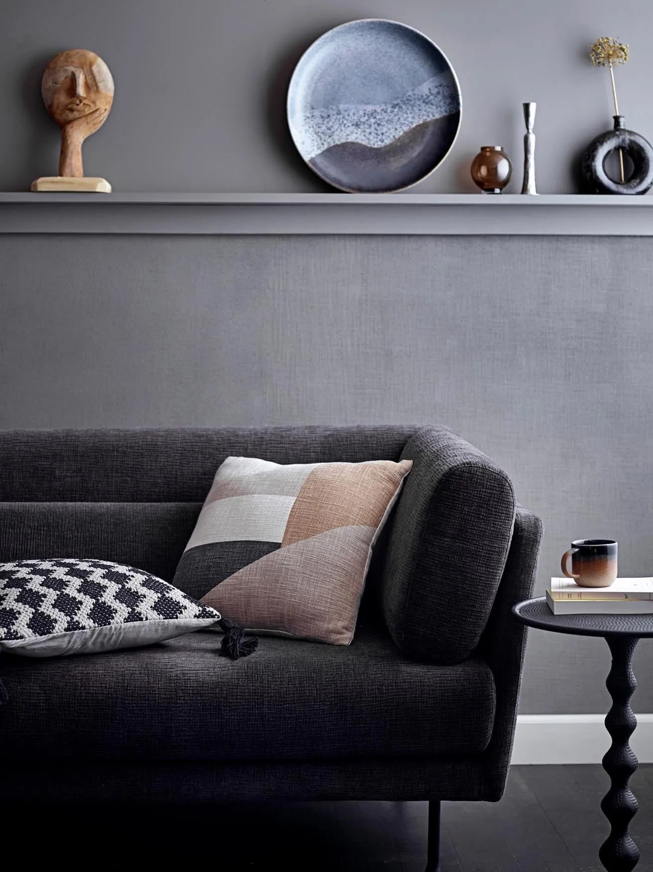 Baldvin Deko-Vase, Braun, Steingut in Brown präsentiert im Onlineshop von KAQTU Design AG. Vase ist von Bloomingville