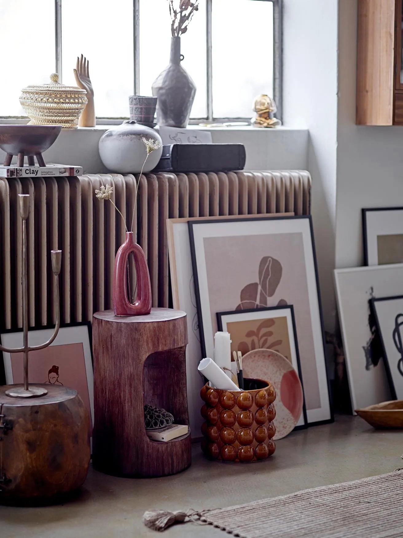Baldrian Deko-Vase, Orange, Steingut in Orange präsentiert im Onlineshop von KAQTU Design AG. Vase ist von Bloomingville