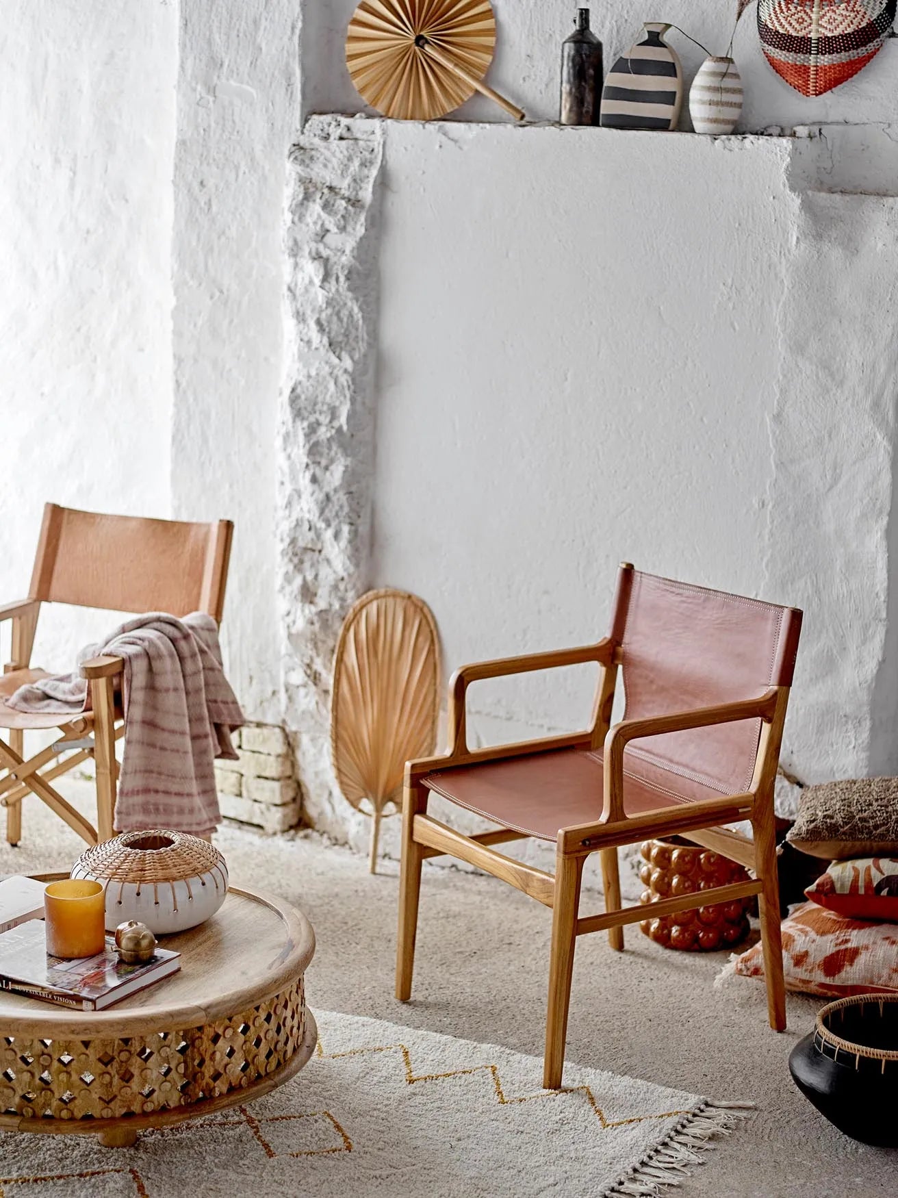 Der gelbe Huso Teppich von Bloomingville bringt mit geometrischen Mustern und weicher Baumwolle frischen Stil in Ihr Zuhause.