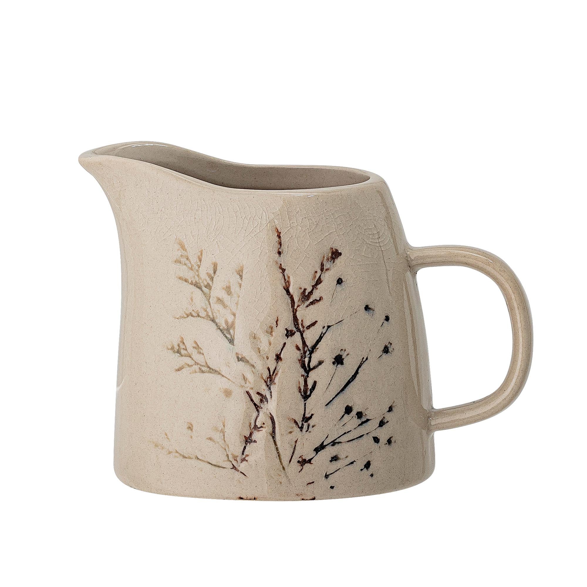 Das Bea Milchkännchen von Bloomingville: Charmantes Steingut mit Craquelé-Glasur, 250 ml, spülmaschinenfest, skandinavisches Design.