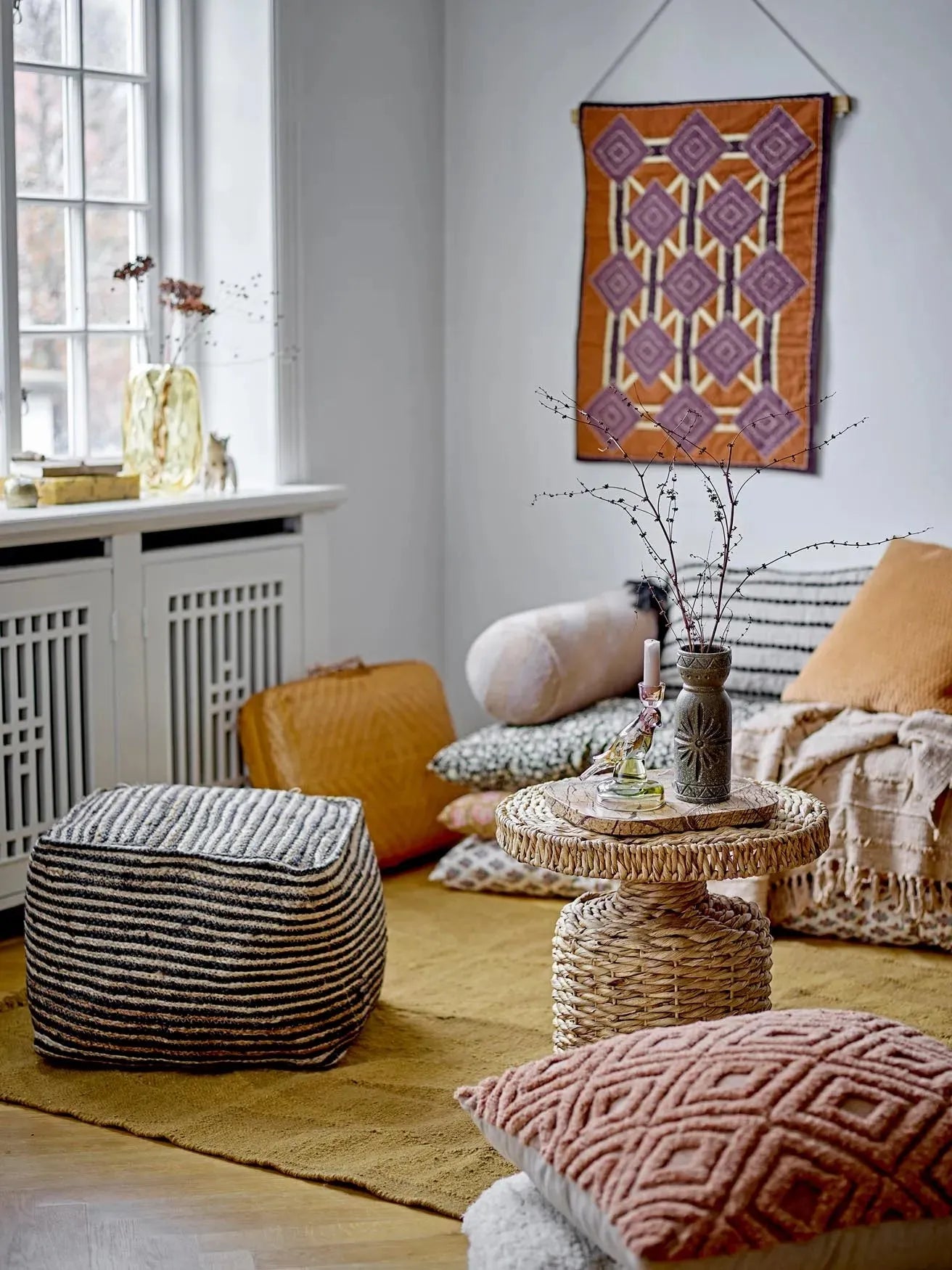 Katrín Kissen in Braun aus recycelter Baumwolle von Bloomingville.