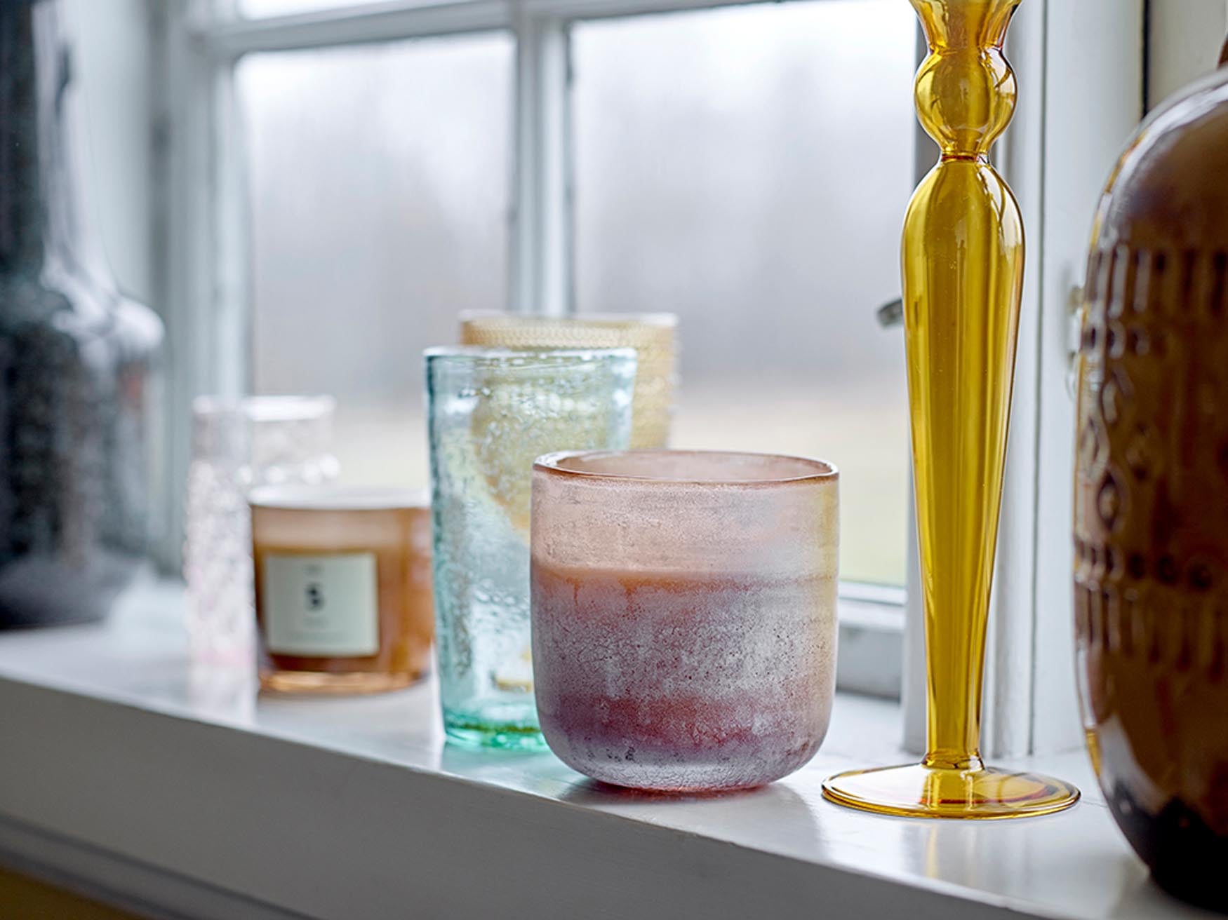 Dara Kerzenständer, Gelb, Glas in Yellow präsentiert im Onlineshop von KAQTU Design AG. Kerzenständer ist von Bloomingville
