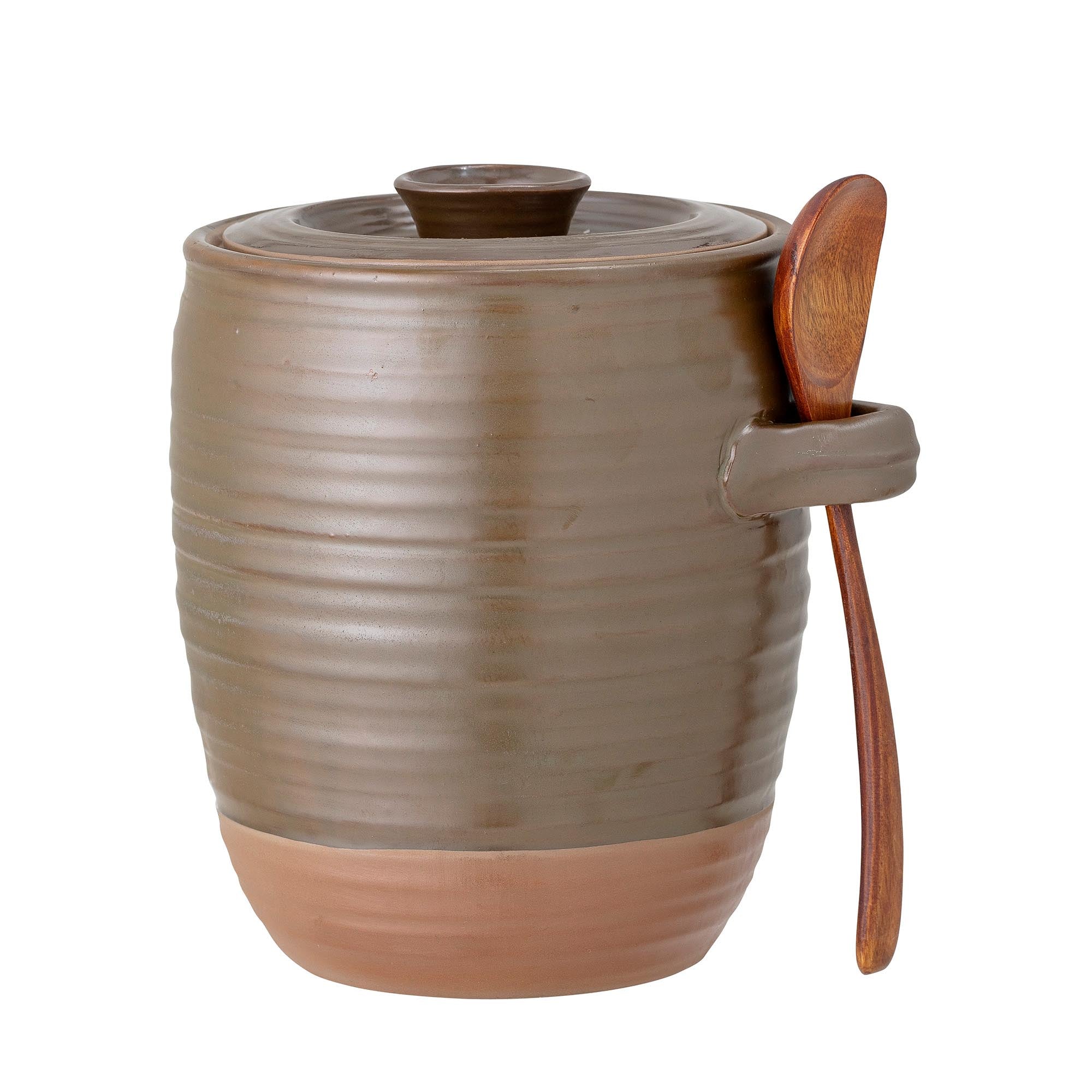 Entdecken Sie den eleganten Moss Serving Saucepan w/Handle in Grün aus hochwertigem Steingut. Ideal zum Kochen und Servieren, pflegeleicht und stilvoll.