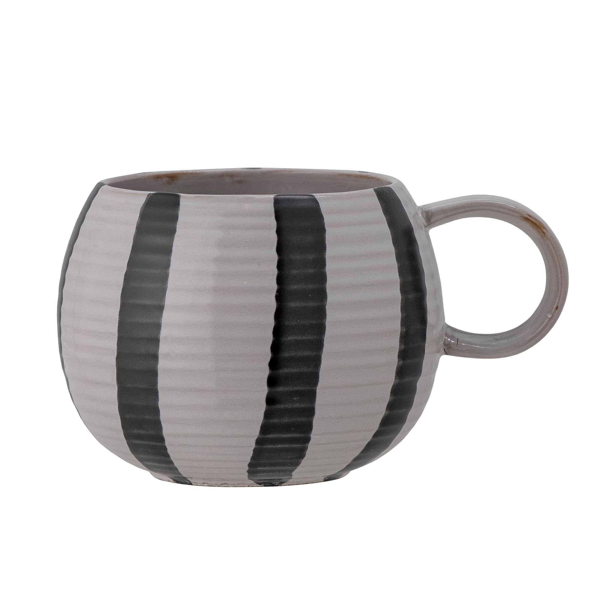Serina Becher, <tc>Schwarz</tc>, earthenware