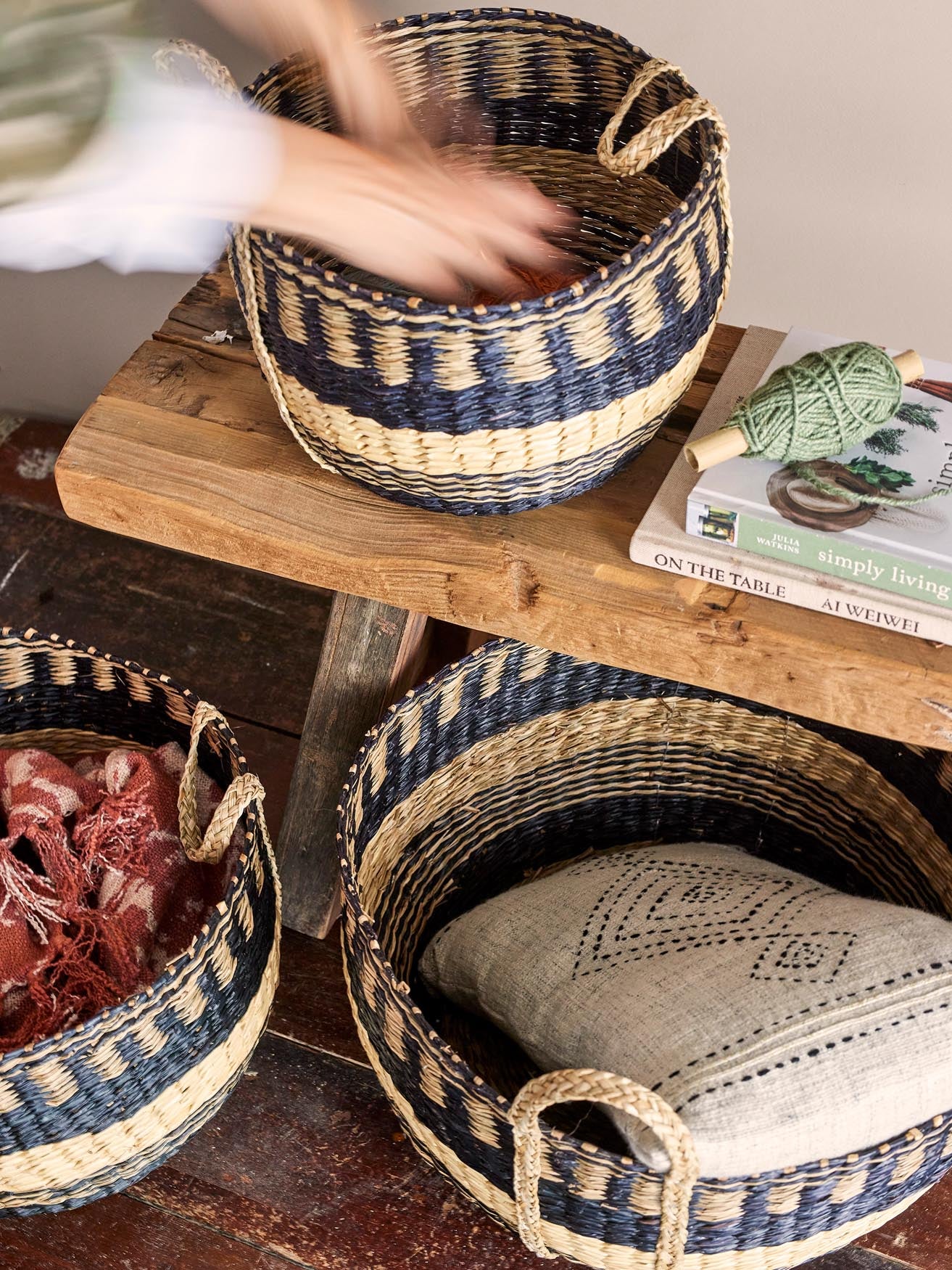 Sania basket, black, sea grass