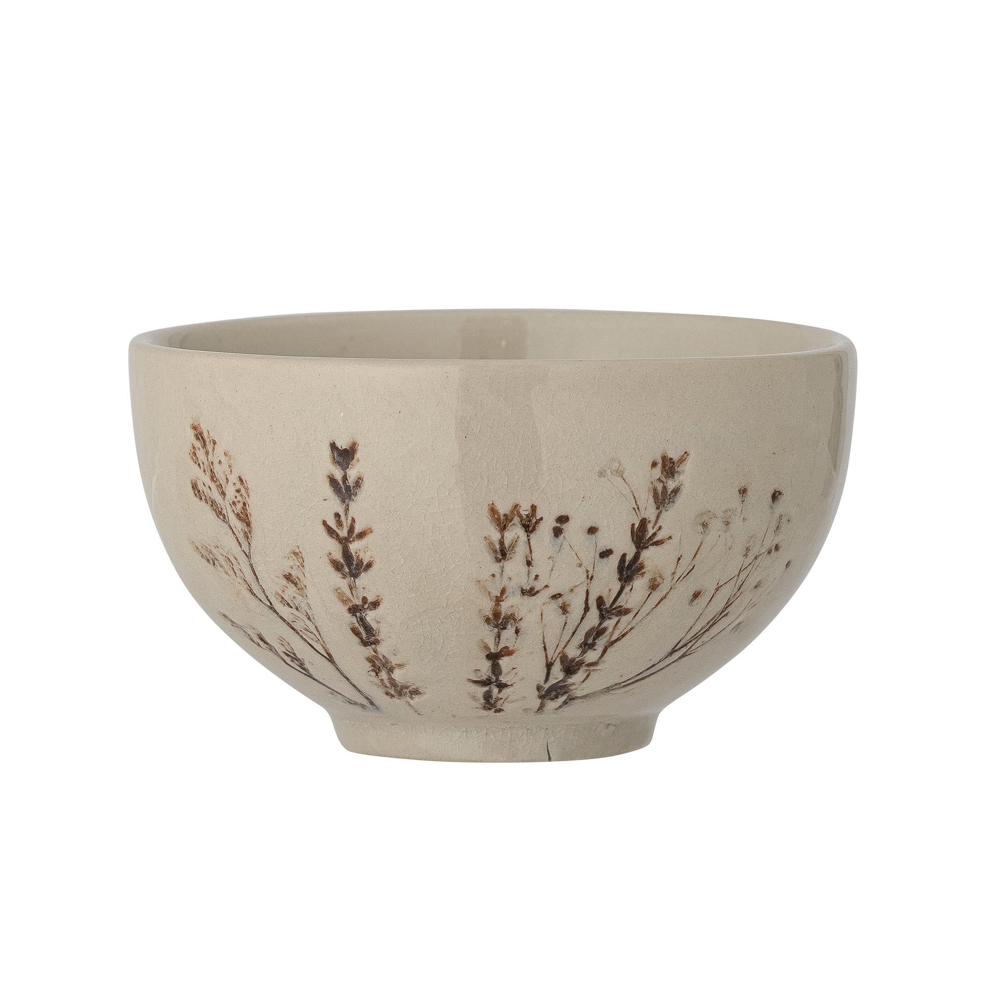 Die Bea Schale von Bloomingville: Handgefertigtes Steingut mit rustikalem Charme, Craquelé-Glasur und Blumenmotiv. Spülmaschinenfest.
