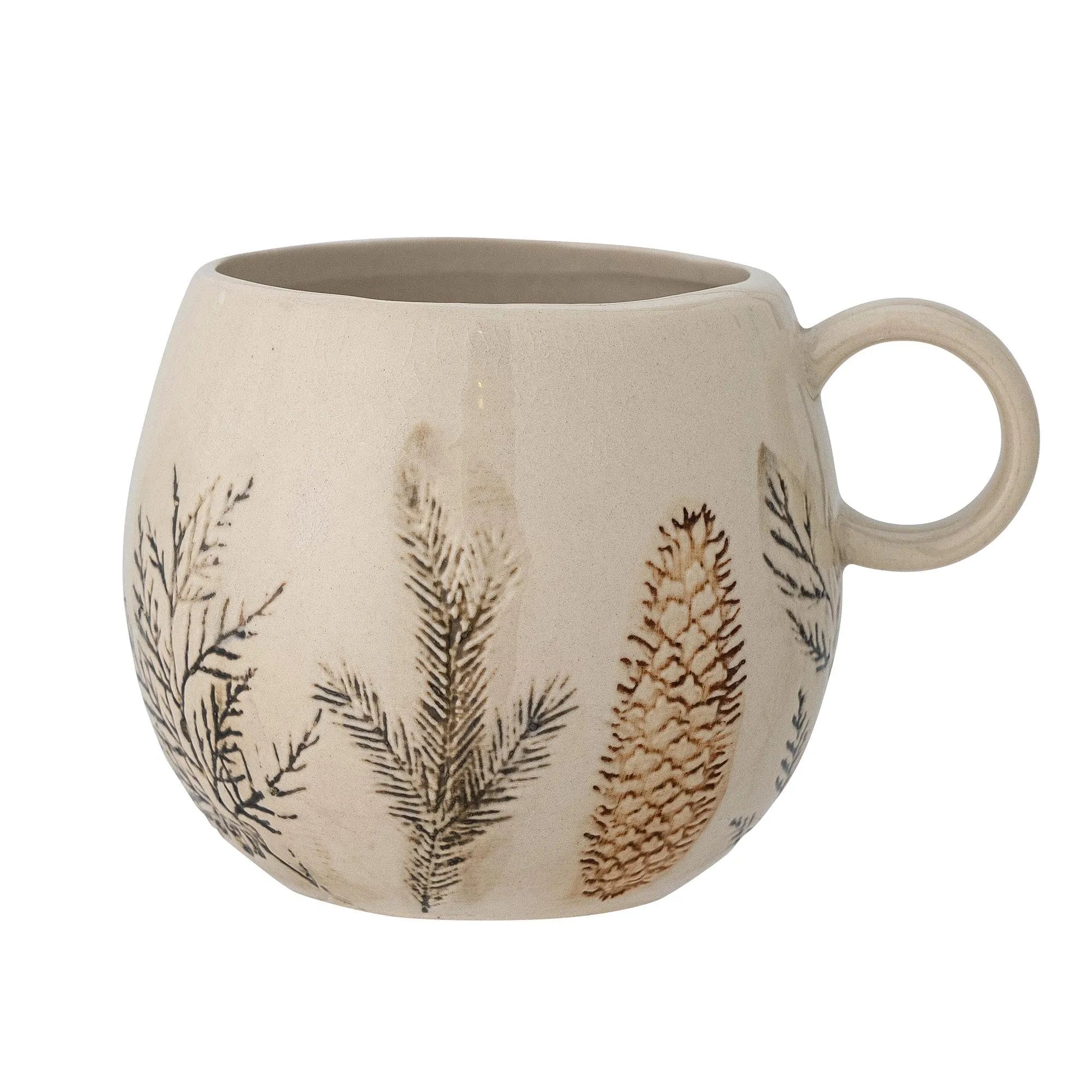 Hollie Becher, Grün, Steingut in Green präsentiert im Onlineshop von KAQTU Design AG. Tasse ist von Bloomingville
