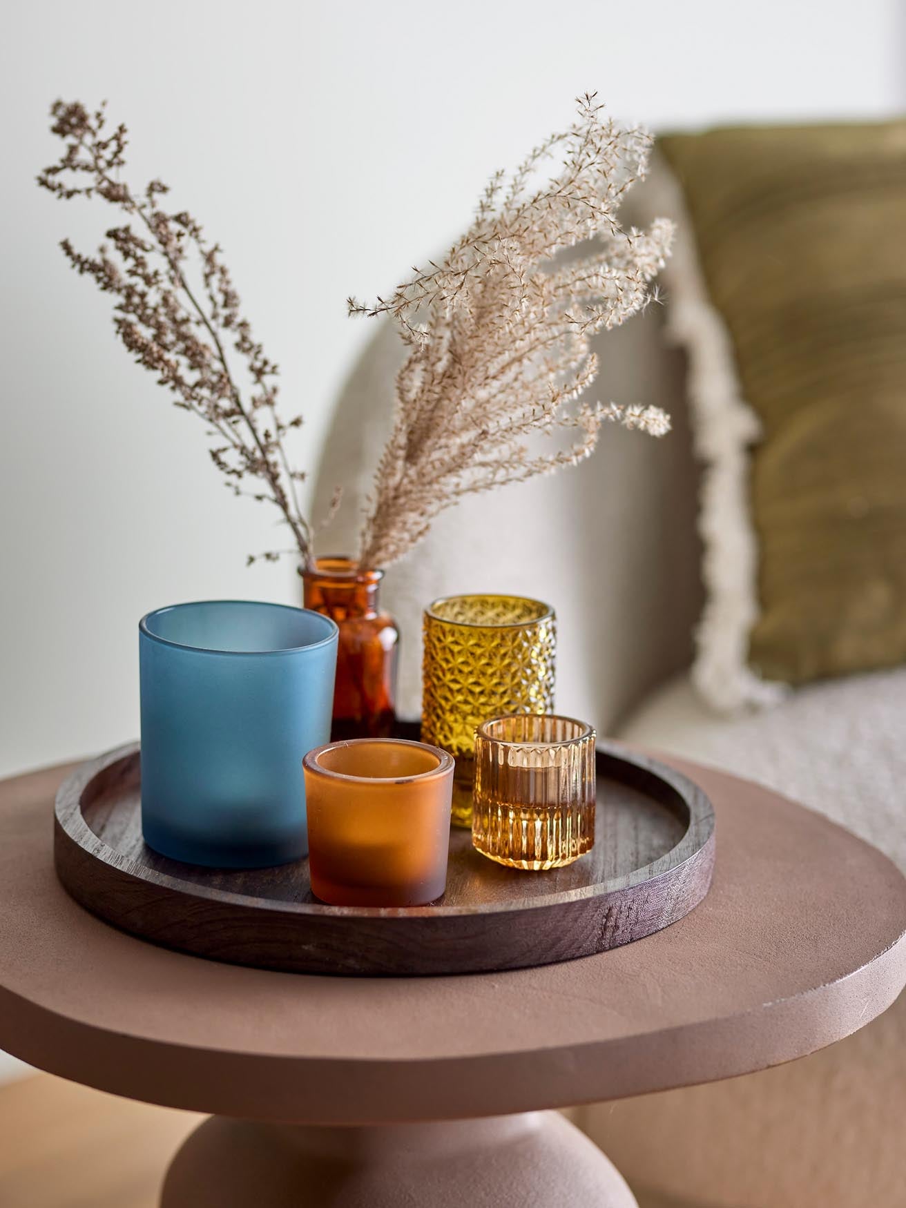 Sanga Tablett mit Teelichthaltern, Braun, Glas in Brown präsentiert im Onlineshop von KAQTU Design AG. Teelichthalter ist von Bloomingville