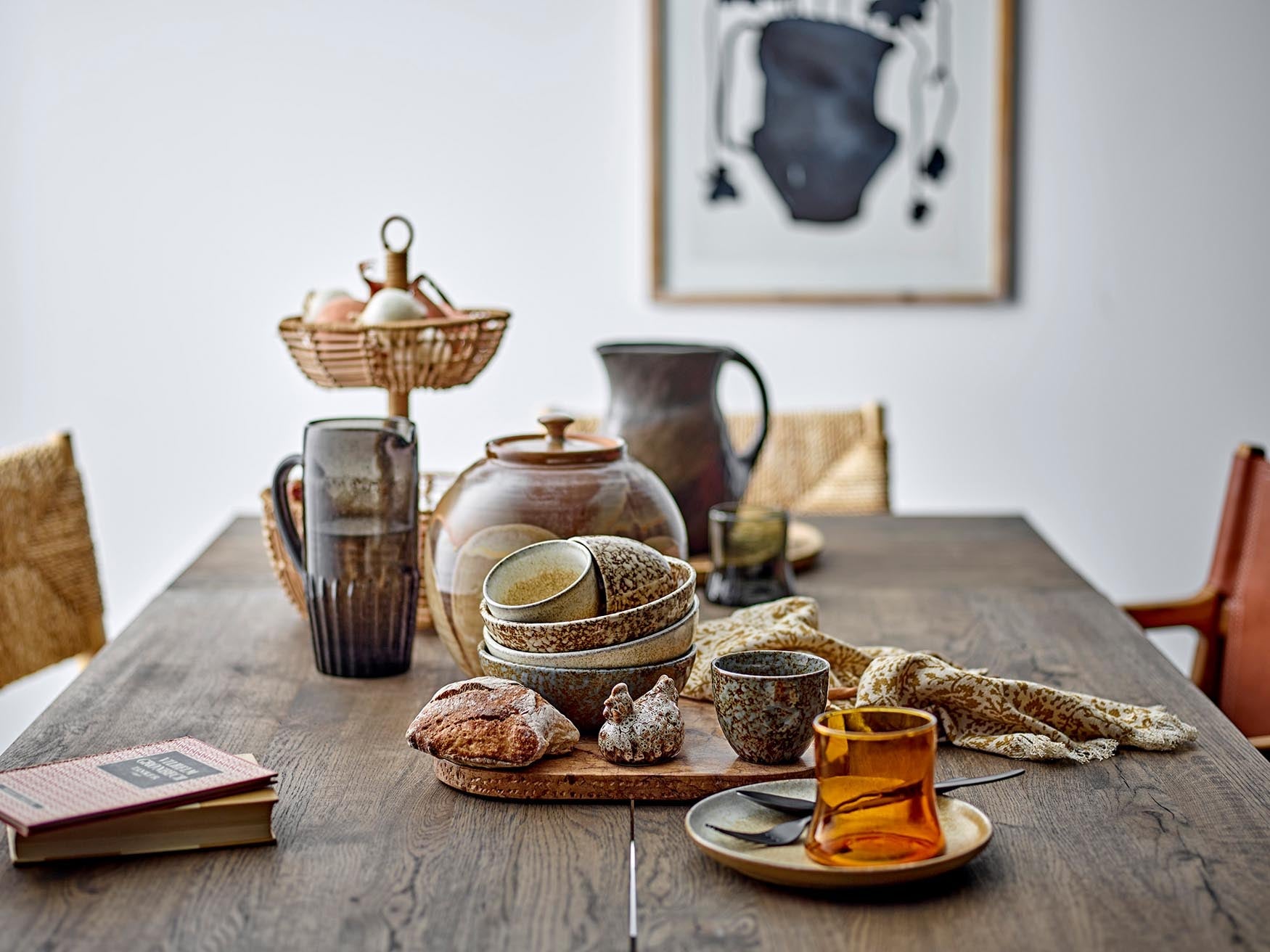 Stilvolles, braunes Trinkglas aus recyceltem Glas von Bloomingville.