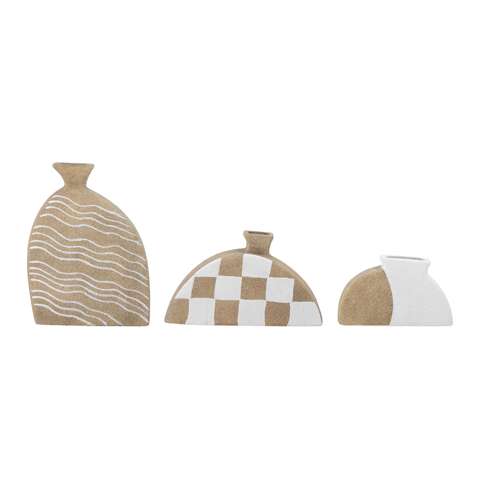 Die Nezha Deko-Vase von Bloomingville: Handgefertigte Terrakotta-Vasen im Set, ideal für Trockenblumen, mit einzigartigen Mustern.