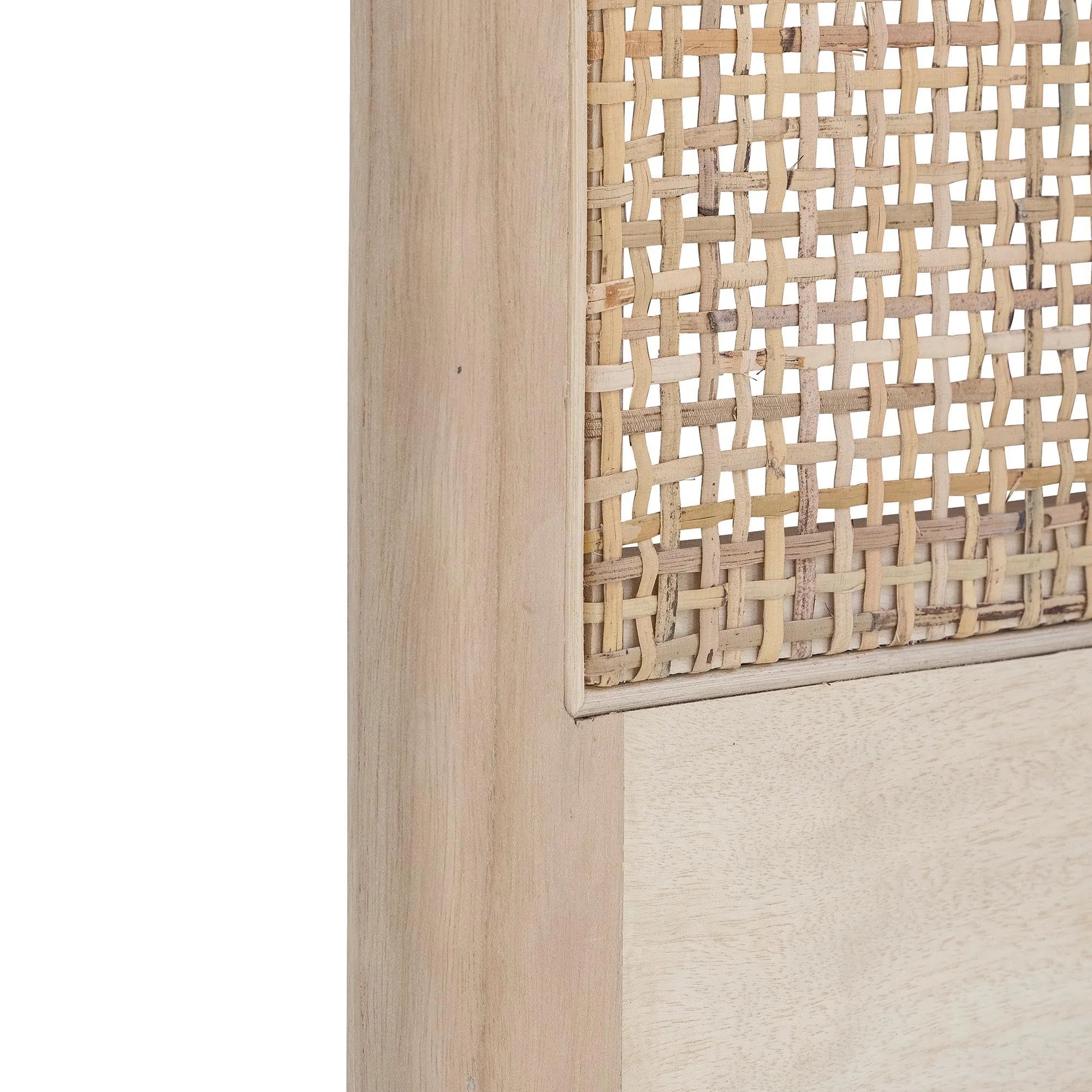 Raley Kopfteil aus Gmelina-Holz: Eleganz und Natur von Bloomingville.