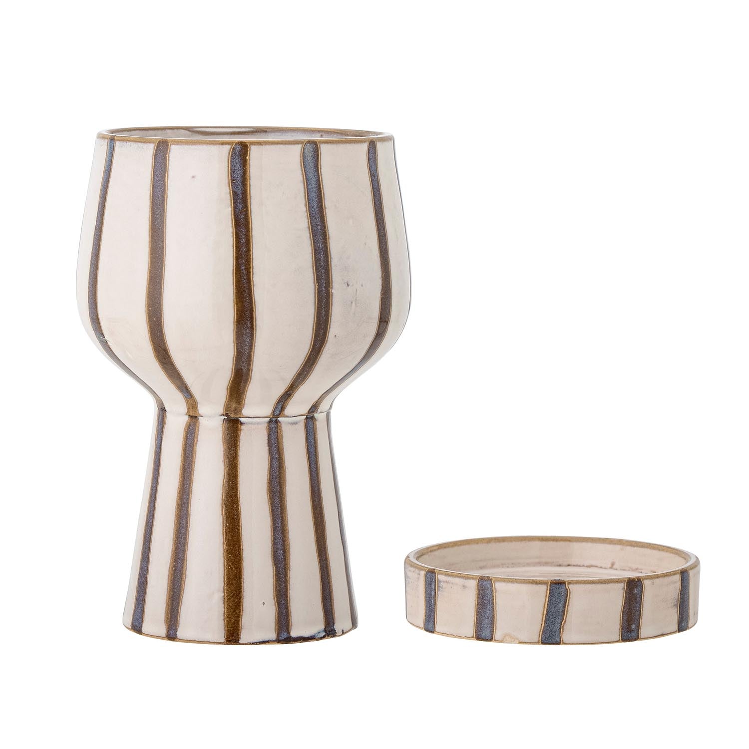 Der Agna Blumentopf von Bloomingville aus braunem Steingut überzeugt mit stilvollem Design und erstklassiger Qualität.