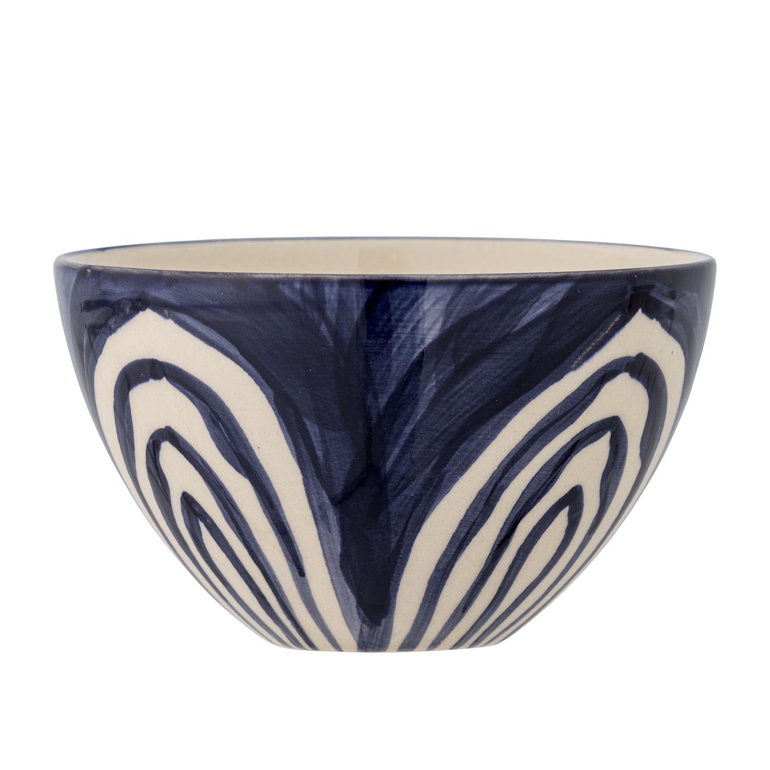 Die Shama Schale von Bloomingville aus Steingut in Blau besticht durch ihr stilvolles Design und ihre hochwertige Verarbeitung.